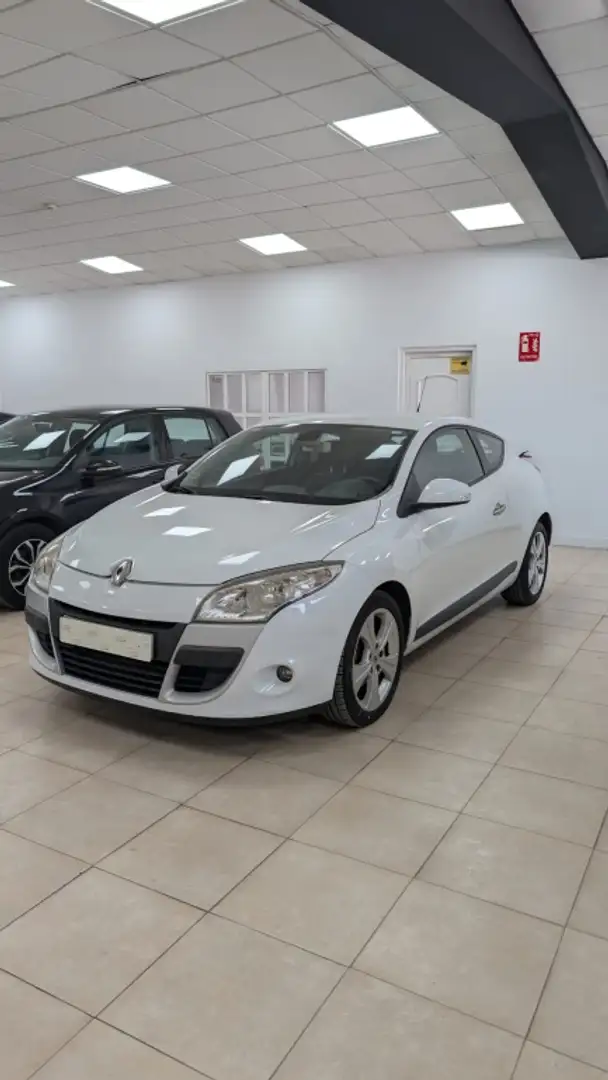 Renault Megane Coupé 1.9dCi Dynamique Blanco - 1