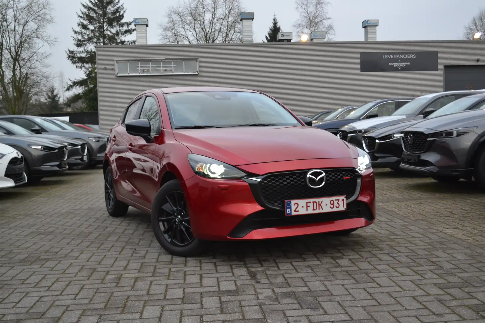 Mazda 2 Homura - Directiewagen - Garantie tot 09/2029 Rood - 1