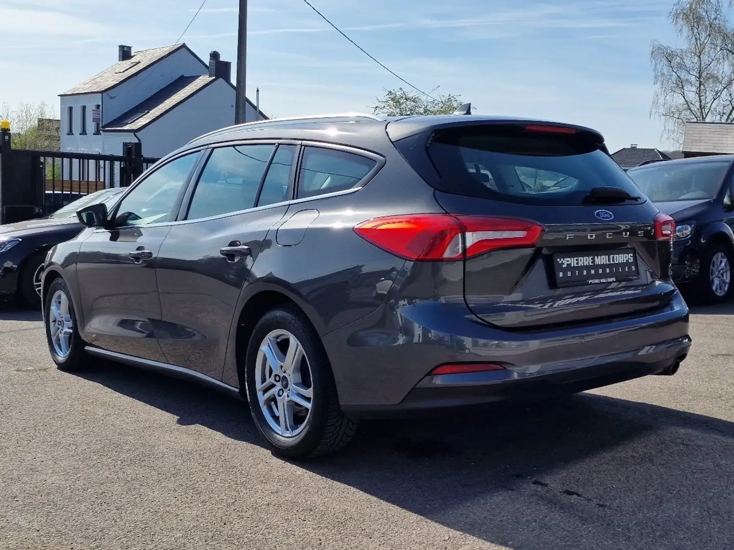 Ford Focus 1.0 EcoBoost Business Ed / AUTO /CARPLAY /GARANTIE Grigio - 2