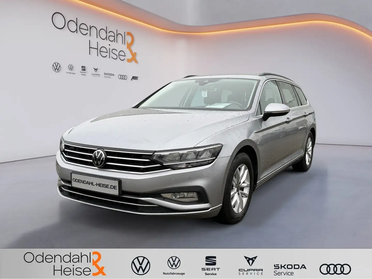 Volkswagen Passat Variant Business 1.5 TSI DSG NAVI / RFK / A Silber - 1