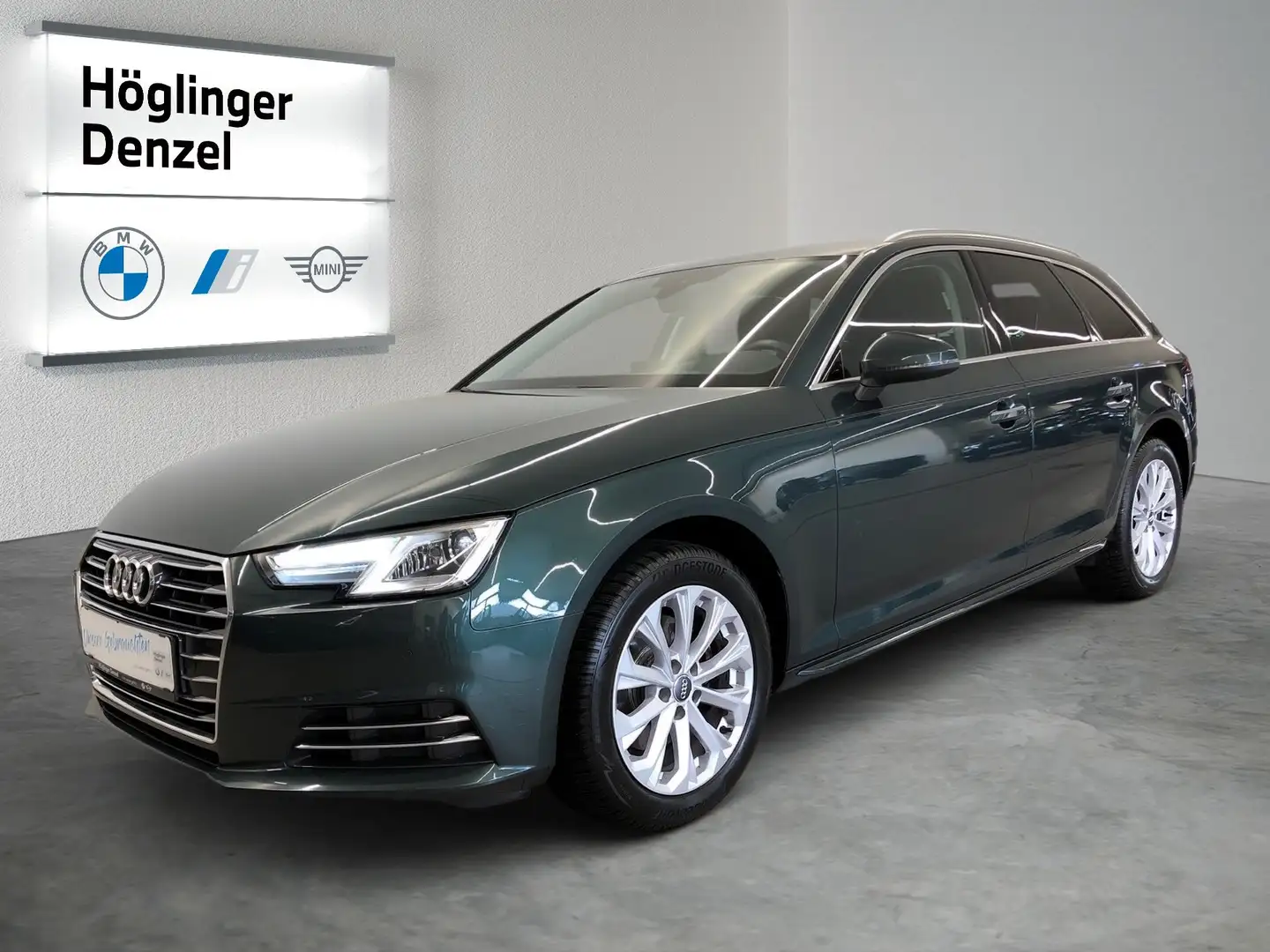 Audi A4 Avant 2,0 TFSI ultra Design Grün - 2