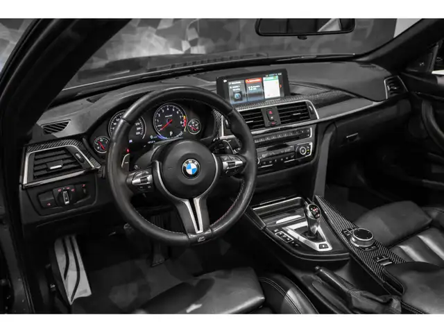 BMW M4 view 8