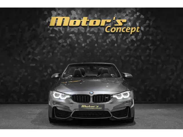 BMW M4 view 4