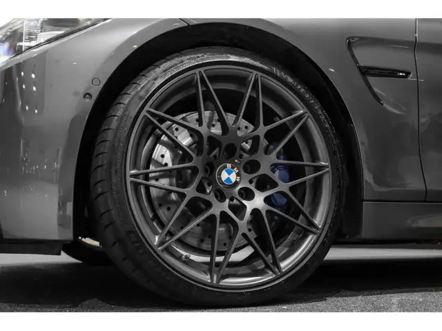 BMW M4 view 15