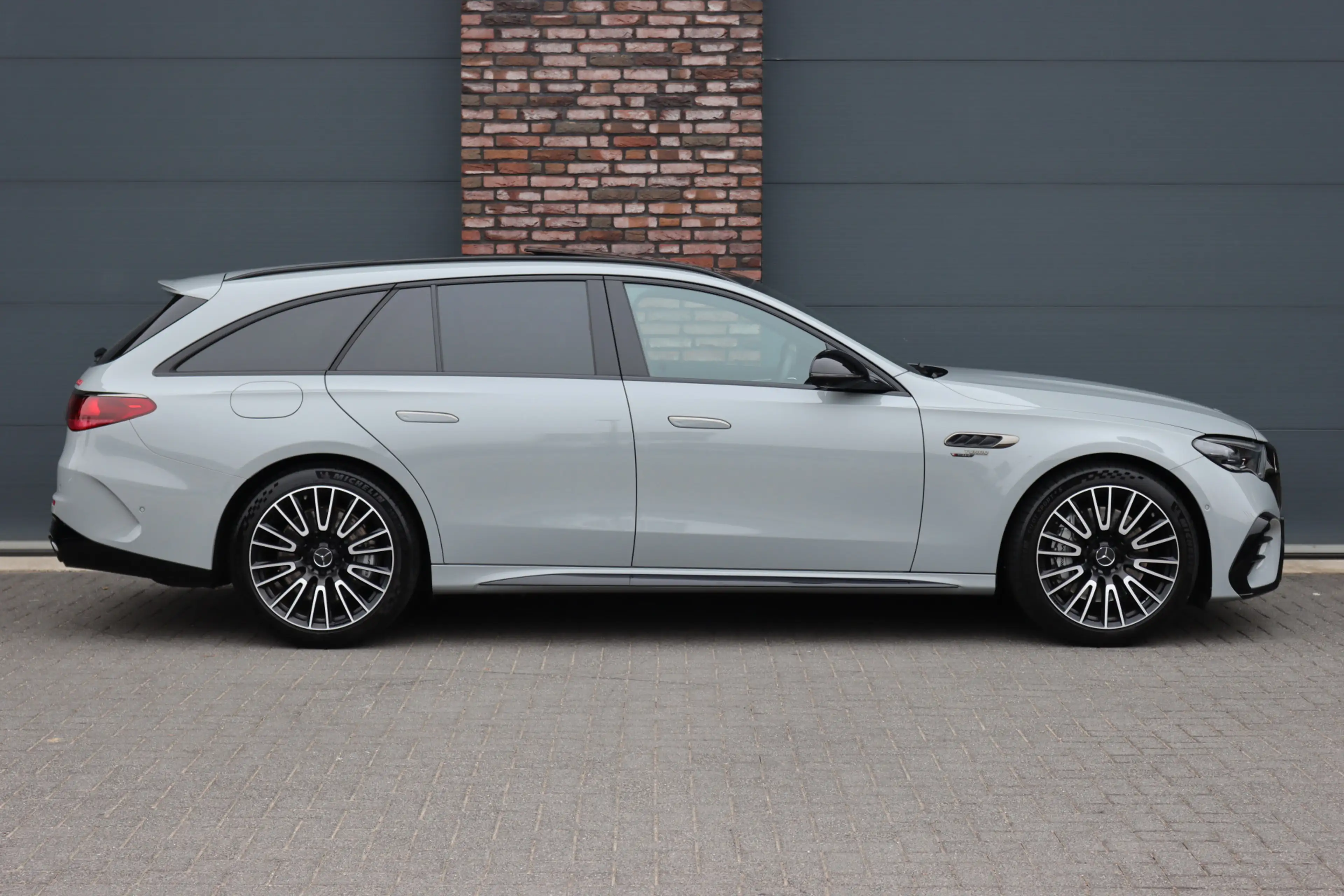 Mercedes-Benz E 53 AMG Estate 4MATIC+ Premium+ | 612pk | Hyperscreen | Ac — photo 11