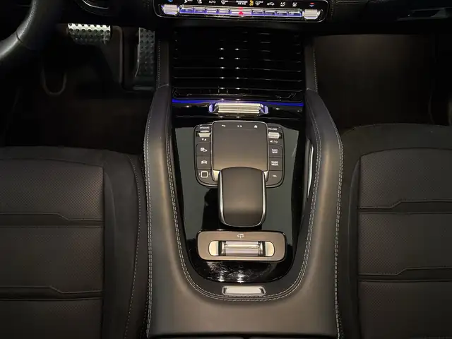 Mercedes-Benz GLE 53 AMG HYBRID 4MATIC+ Perf-AGA PTS Distr Navi Ansicht 17