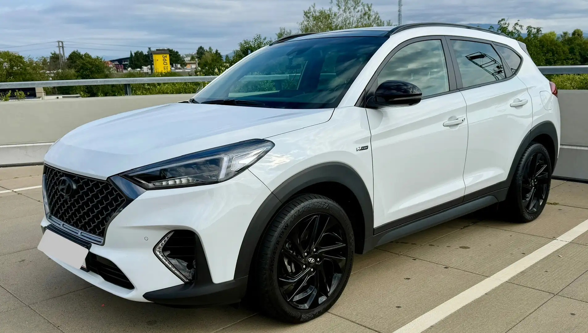 Hyundai TUCSON Tucson 2,0 CRDI 4WD N-Line Plus Aut. N-Line Plus Weiß - 1