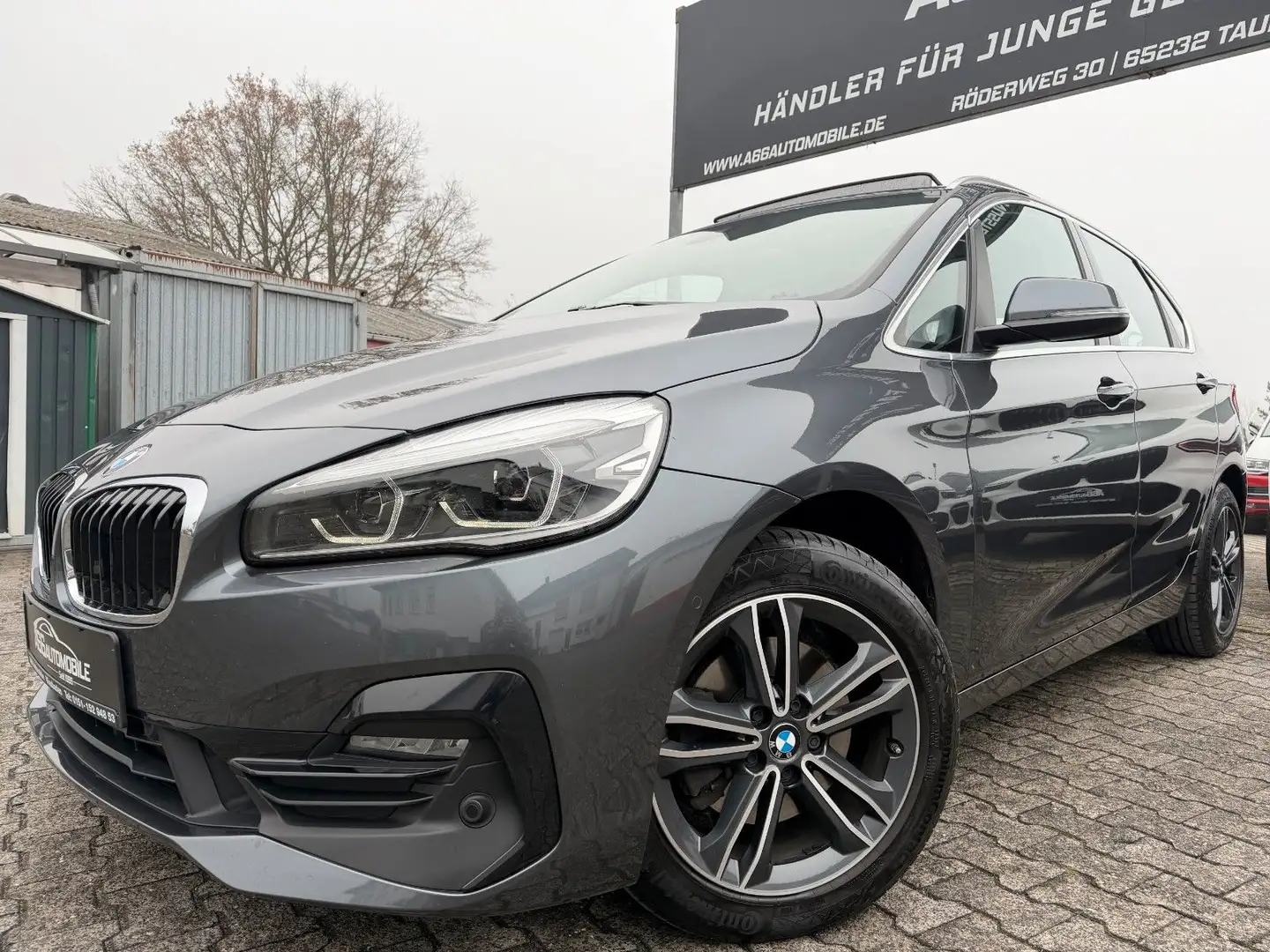 BMW 218 M Sport PANO*AHK*AdapLED*Kam Gris - 1