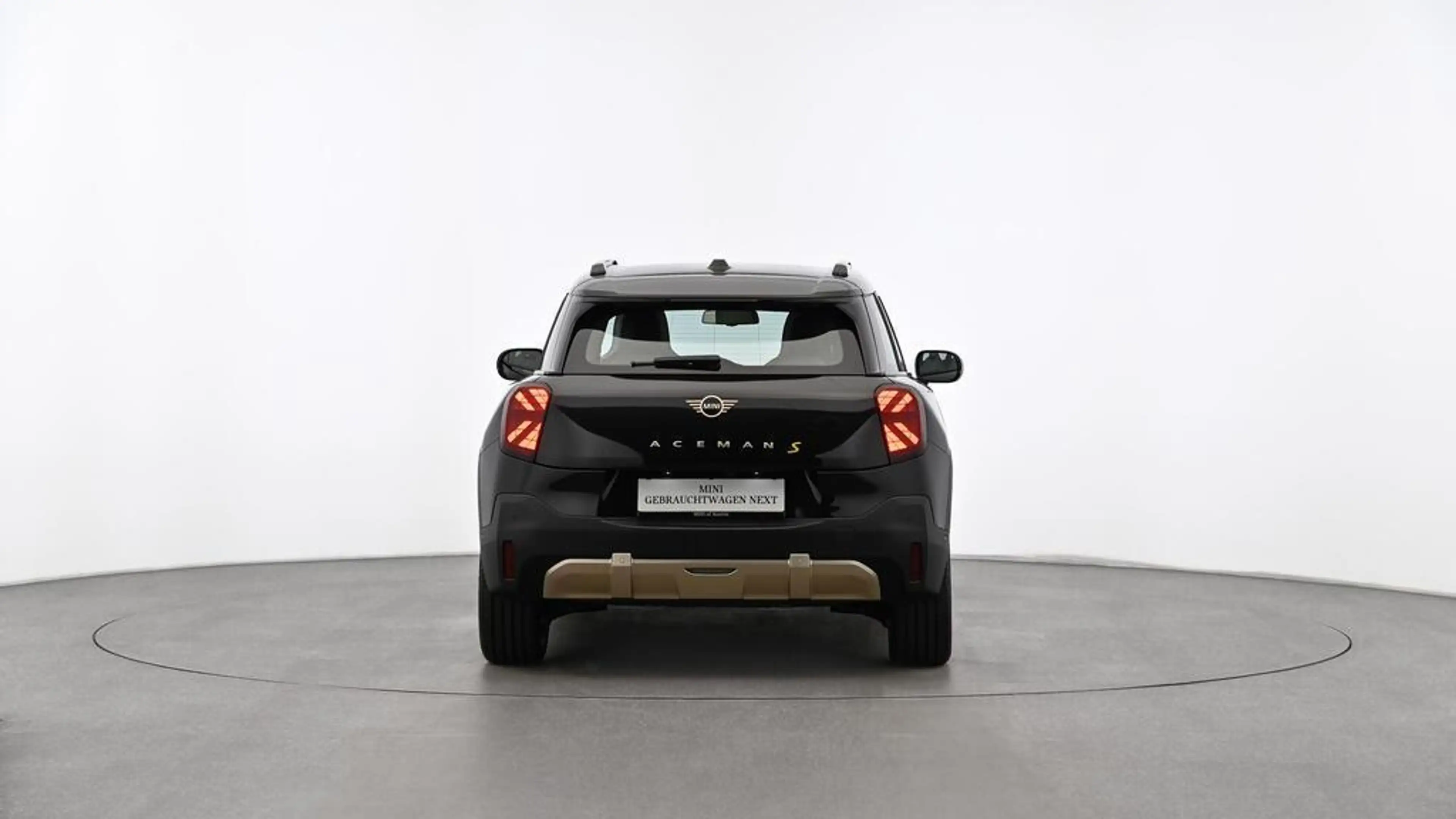MINI Aceman SE — photo 8