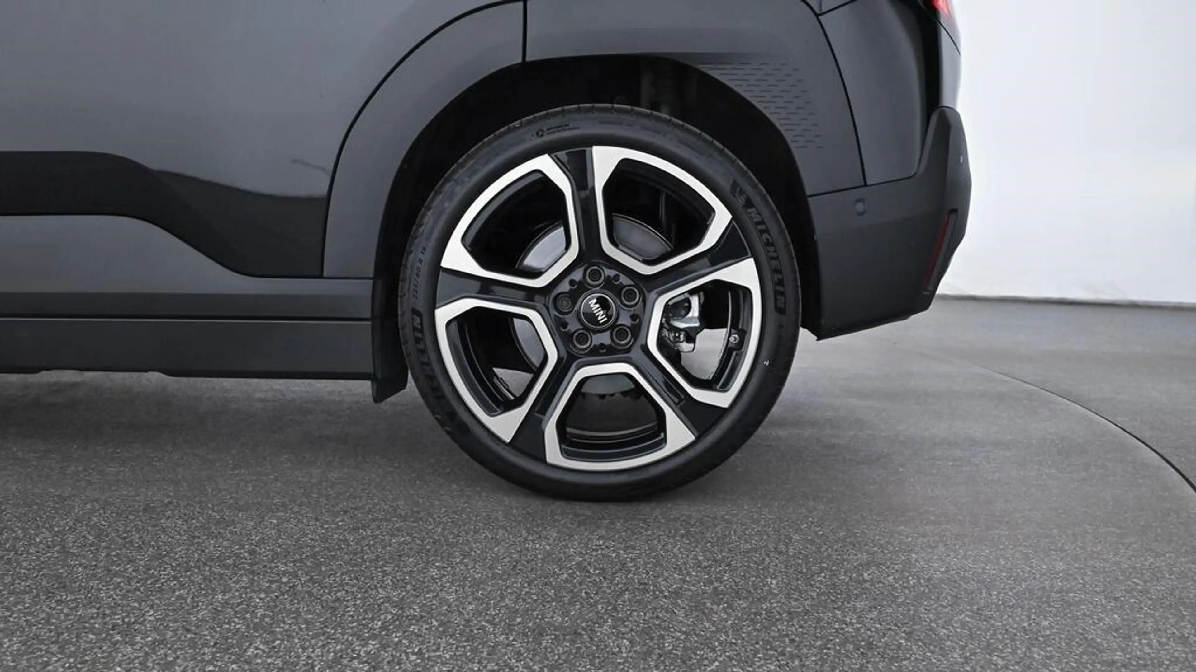 MINI Aceman SE — photo 15