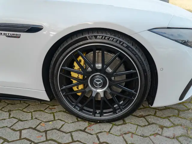Mercedes-Benz SL view 4