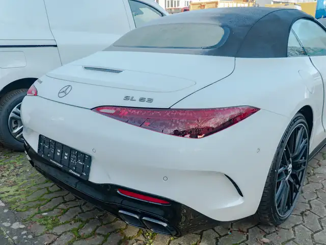 Mercedes-Benz SL view 6