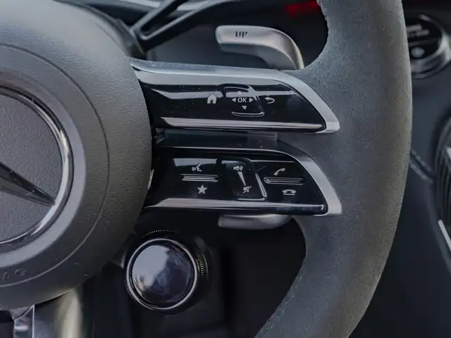 Mercedes-Benz SL view 15
