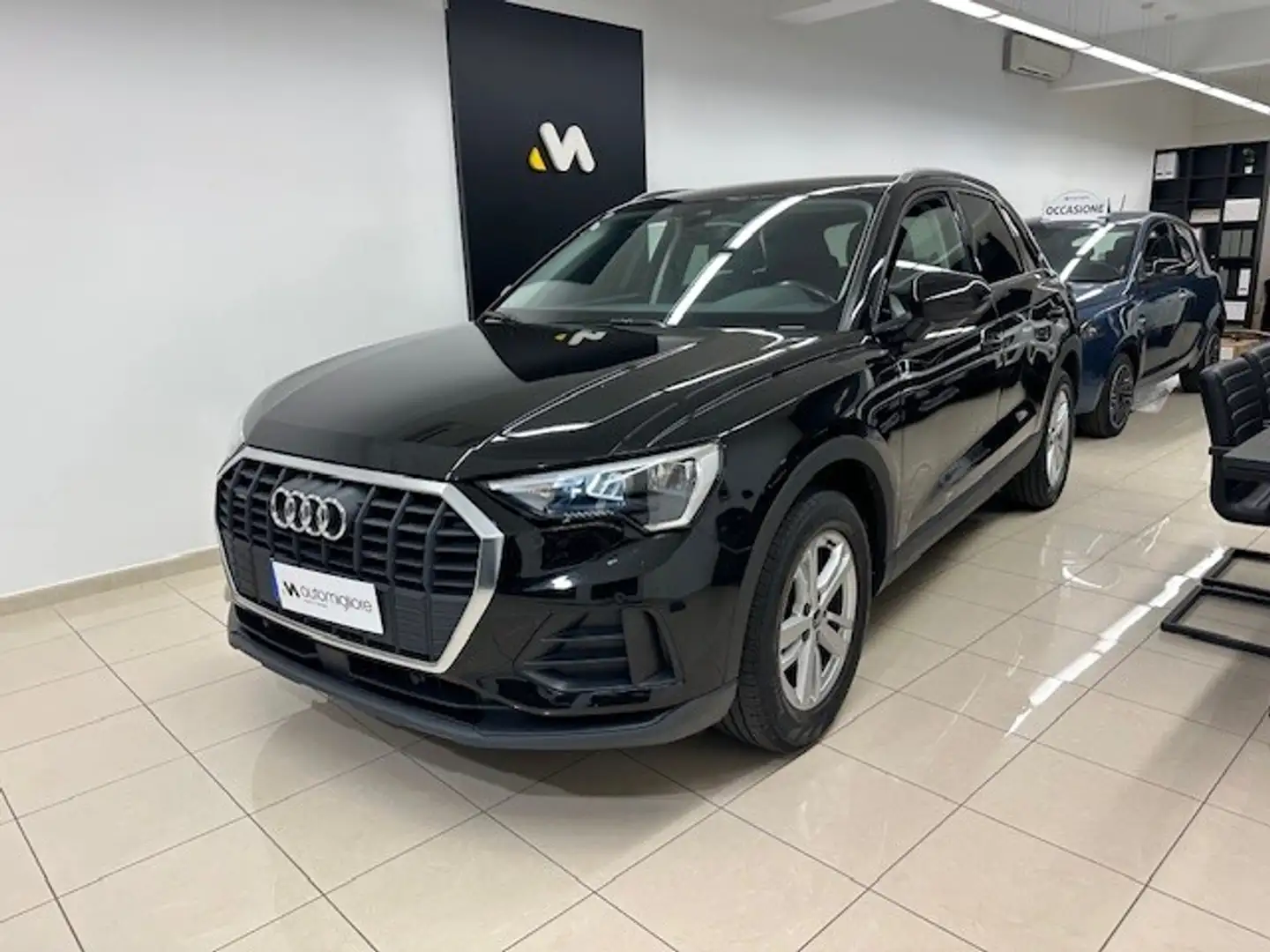 Audi Q3 35 TDI quattro S tronic Business Nero - 1