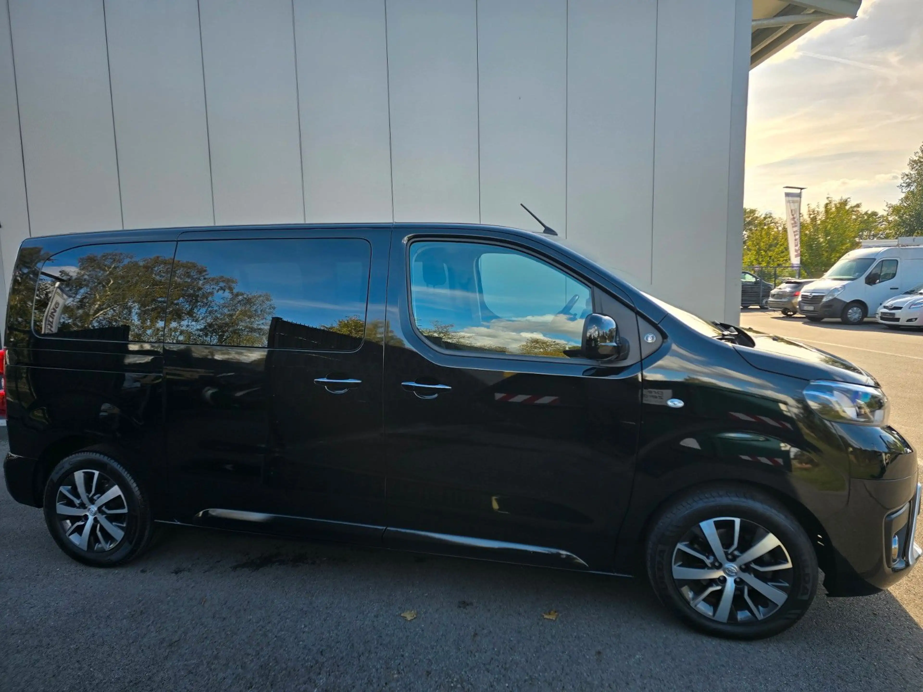 Toyota Proace Verso L1 Team Deutschland — photo 11