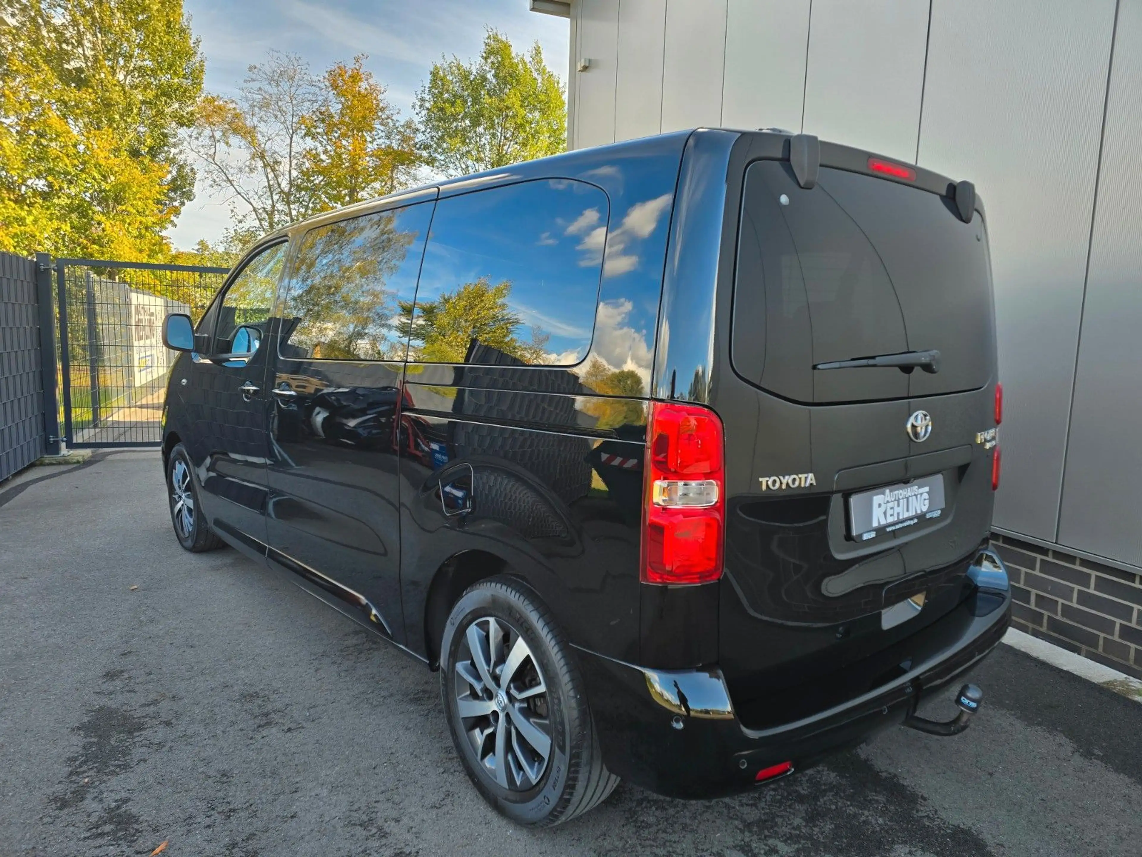 Toyota Proace Verso L1 Team Deutschland — photo 6