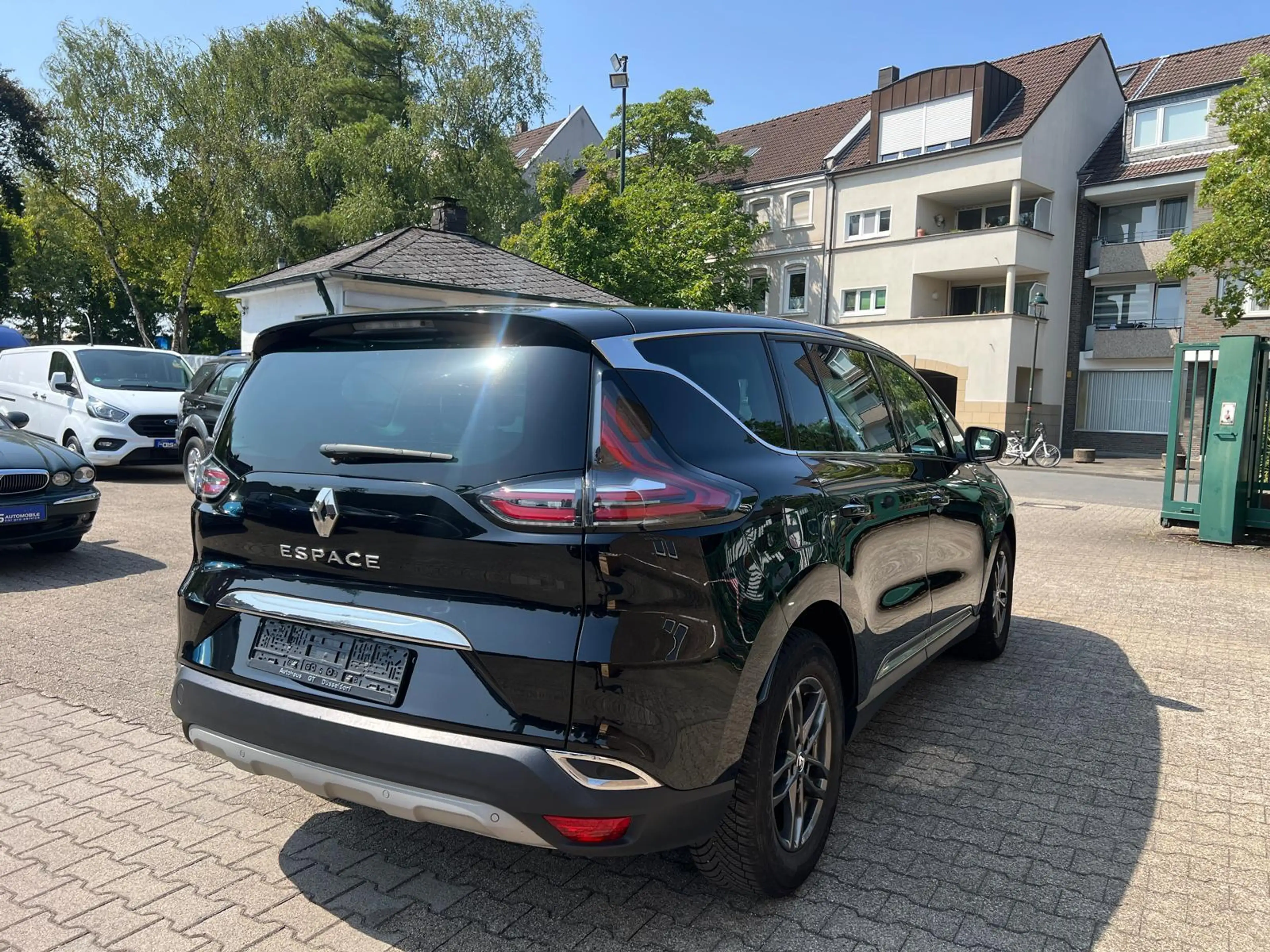 Renault Espace V Intens 1.6 dCI *Panorama*Head-up* — photo 6