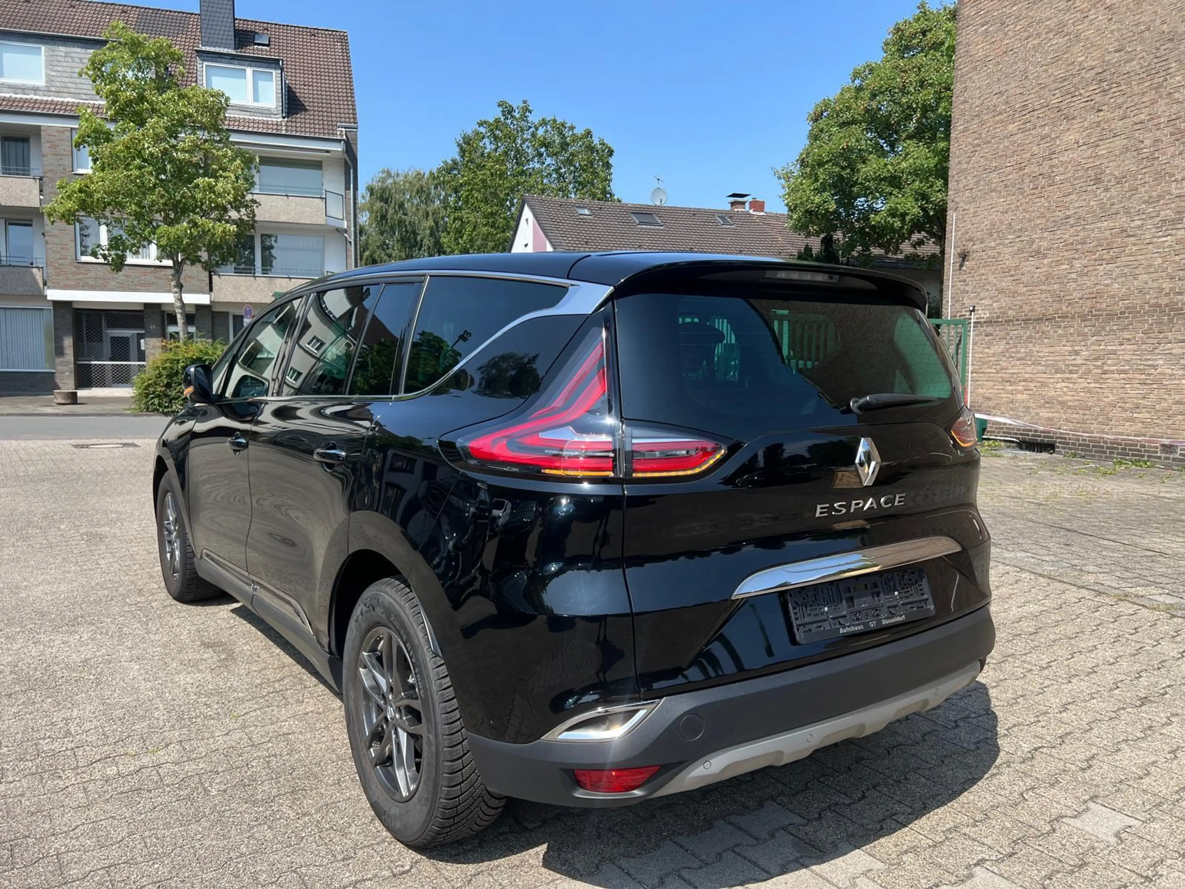 Renault Espace V Intens 1.6 dCI *Panorama*Head-up* — photo 8
