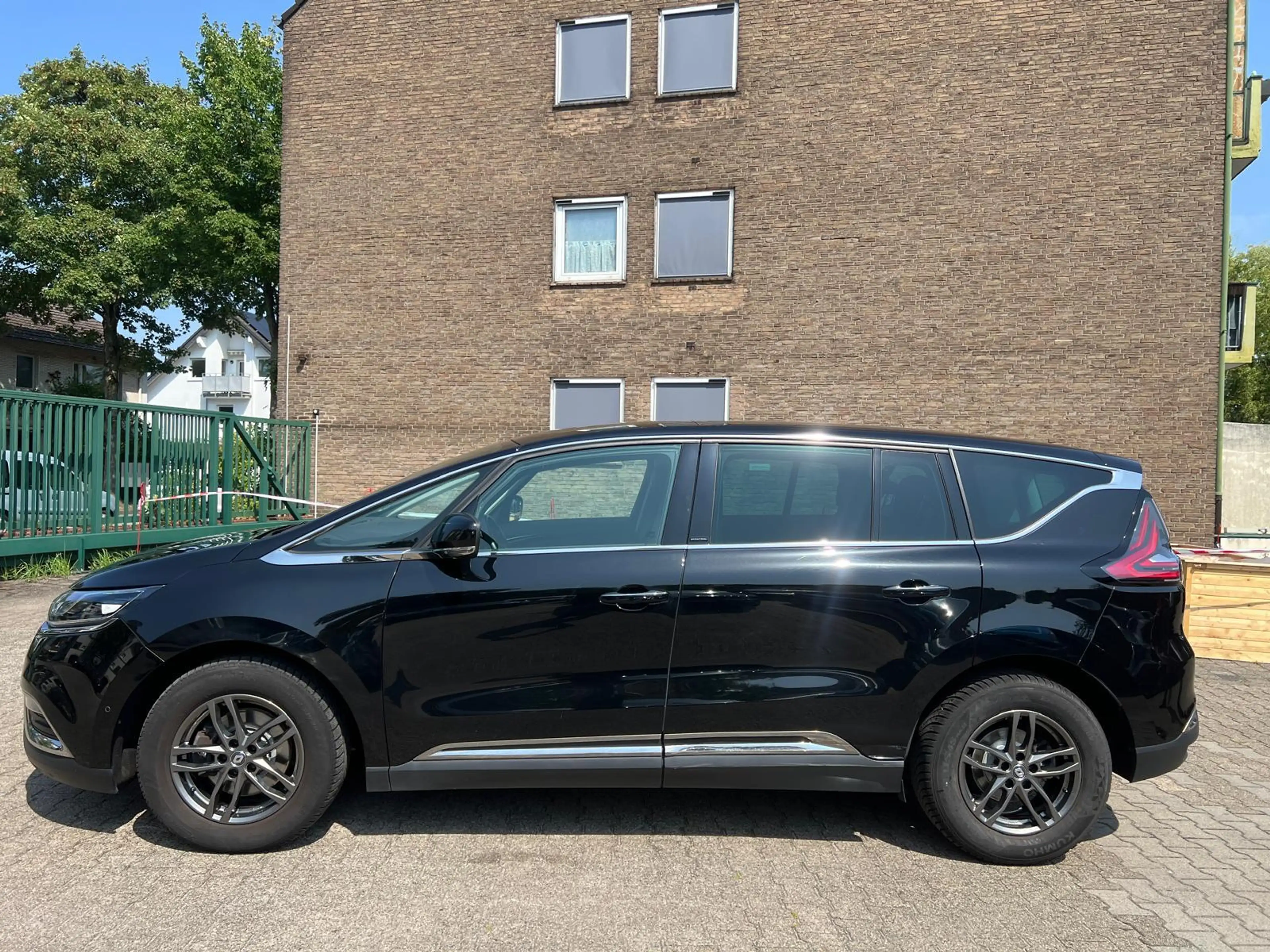 Renault Espace V Intens 1.6 dCI *Panorama*Head-up* — photo 4