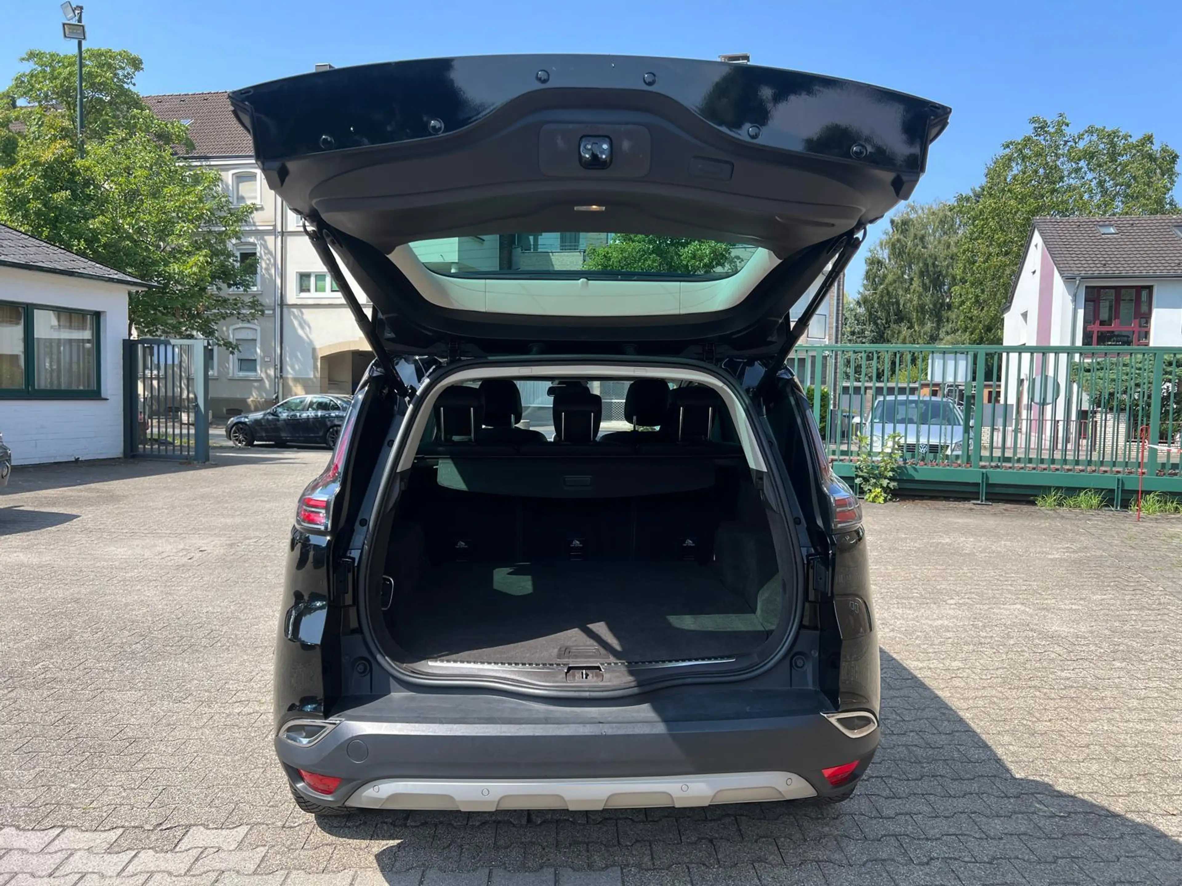 Renault Espace V Intens 1.6 dCI *Panorama*Head-up* — photo 13