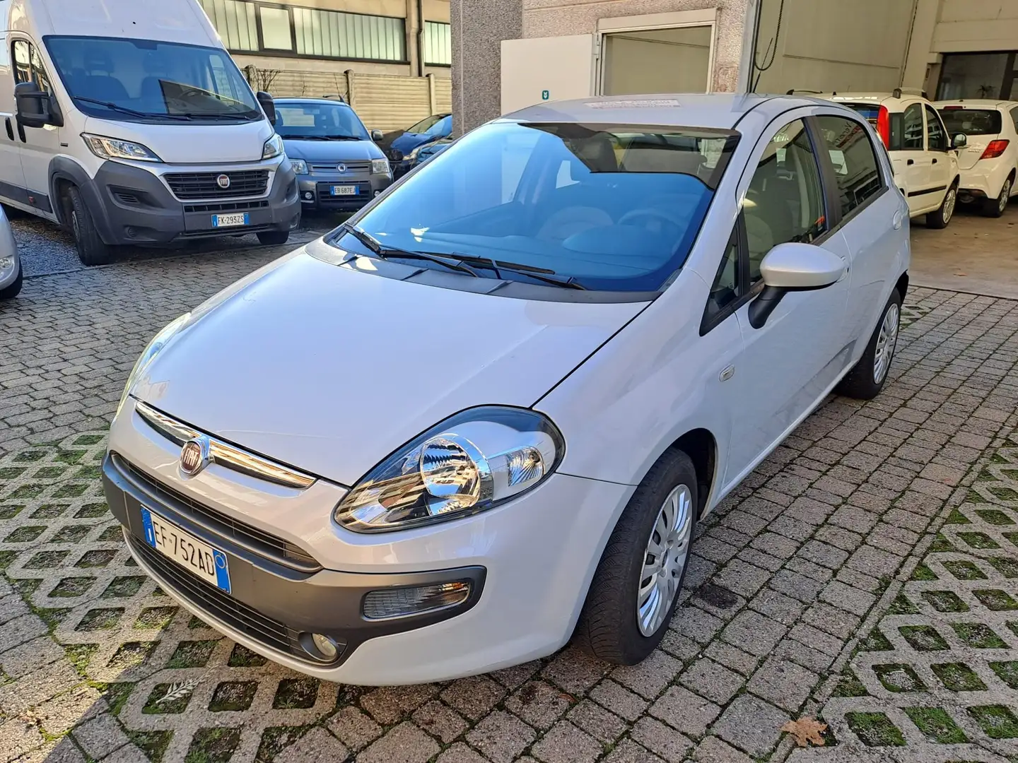 Fiat Punto Evo Punto III 2009 Evo 5p 1.4 Dynamic s Argintiu - 1