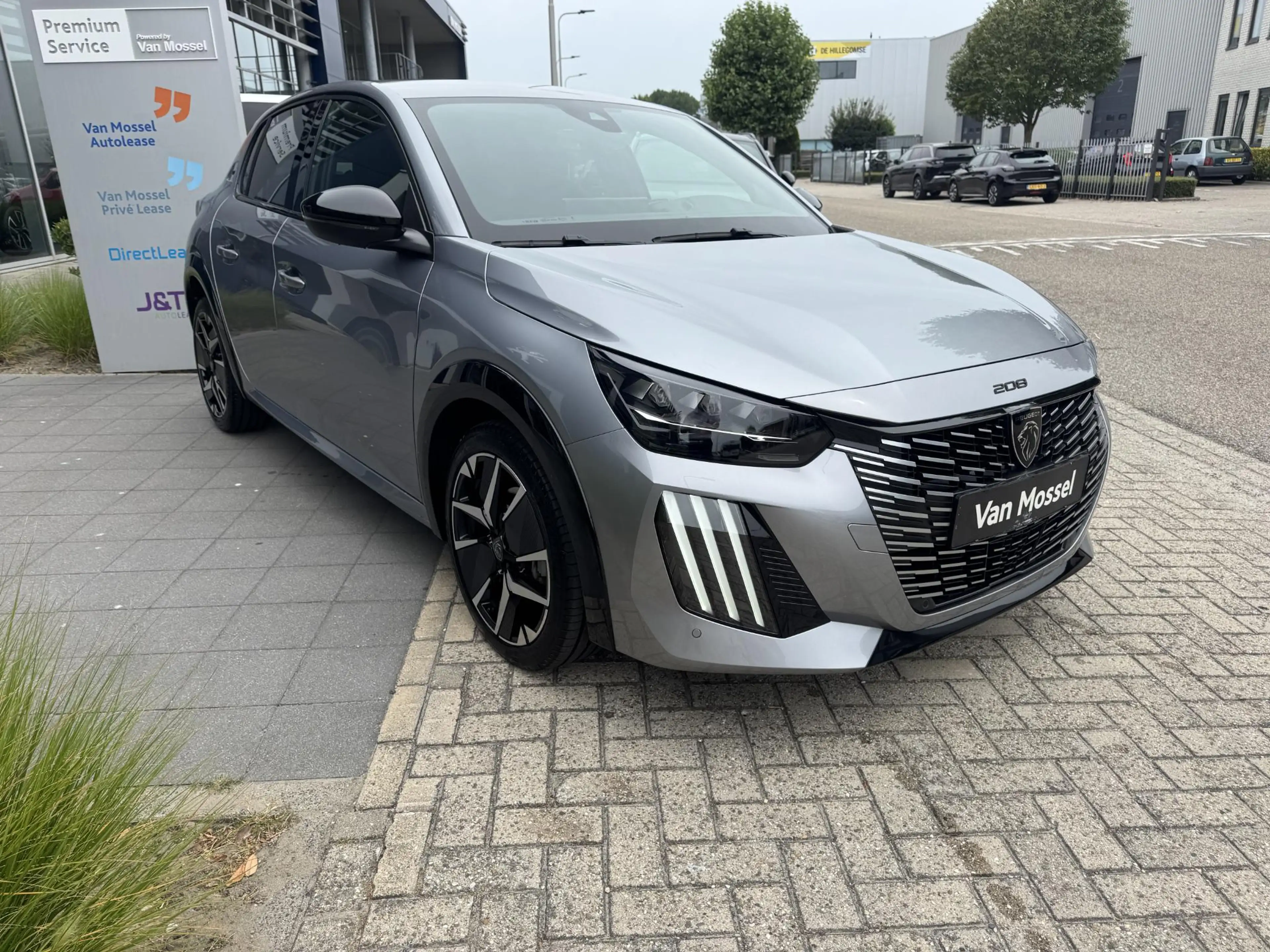 Peugeot 208 1.2 Hybrid 100 e-DCS6 GT | Camera | Cruise Control — photo 6