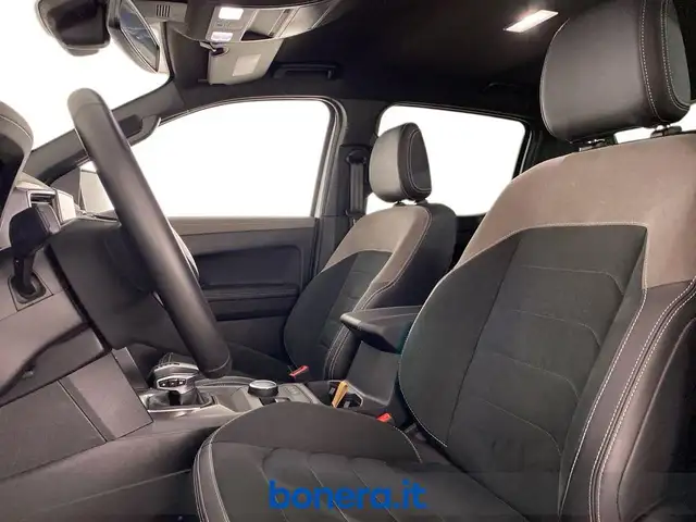 Volkswagen Amarok view 18