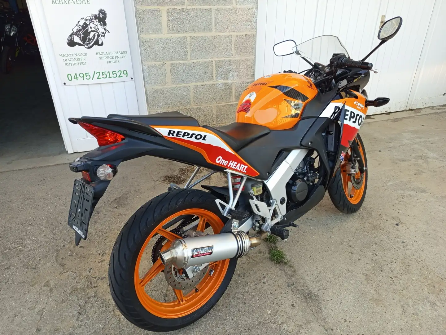 Honda CBR 125 Oranje - 2