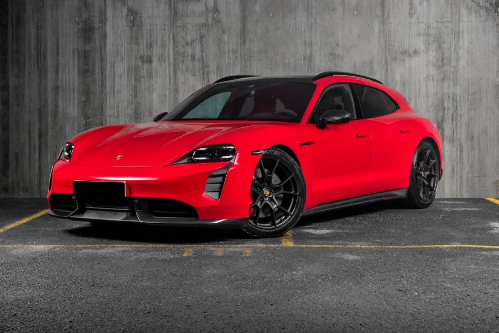 Porsche Taycan GTS Sport Turismo Rouge - 2