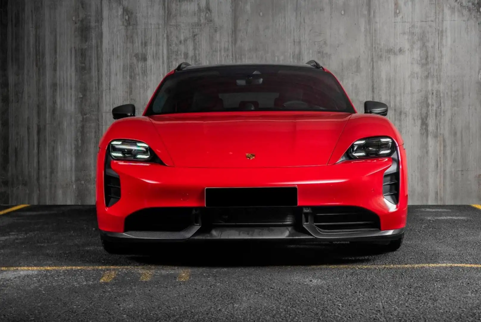 Porsche Taycan GTS Sport Turismo Rouge - 1