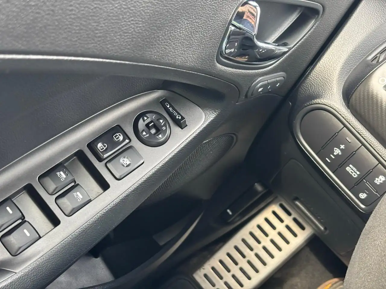 Kia Forte снимка Kia Forte