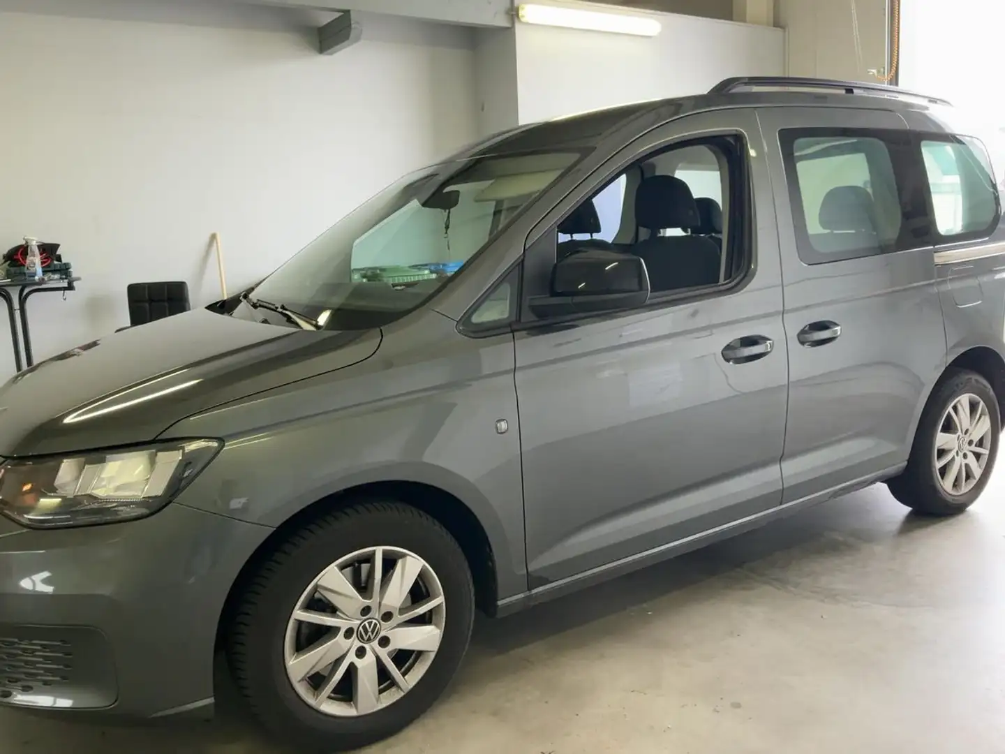 Volkswagen Caddy Caddy Kombi Family 1,4 DSG Family Silber - 1
