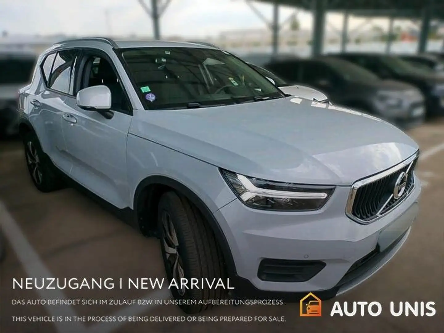 Volvo XC40 Momentum Pro*Kamera*Einparkhilfe*1.Hand Silber - 2
