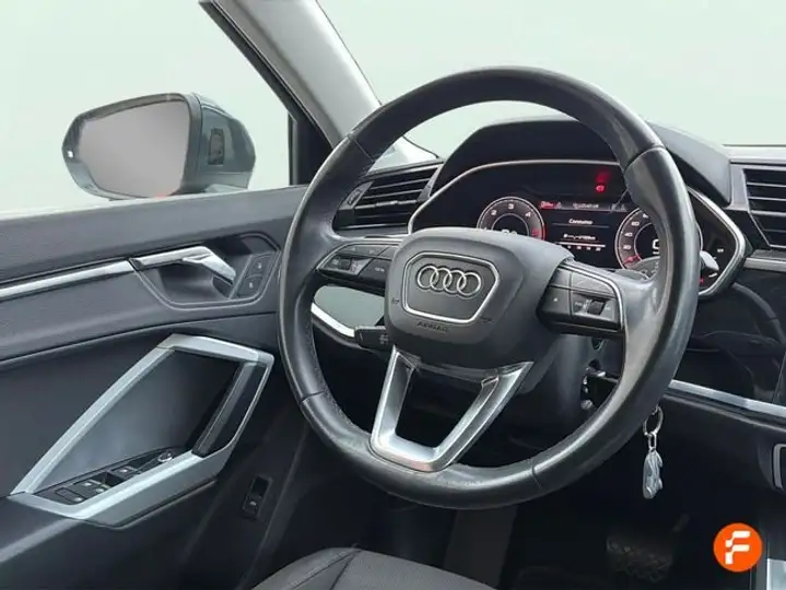Audi Q3 2021, foto 20