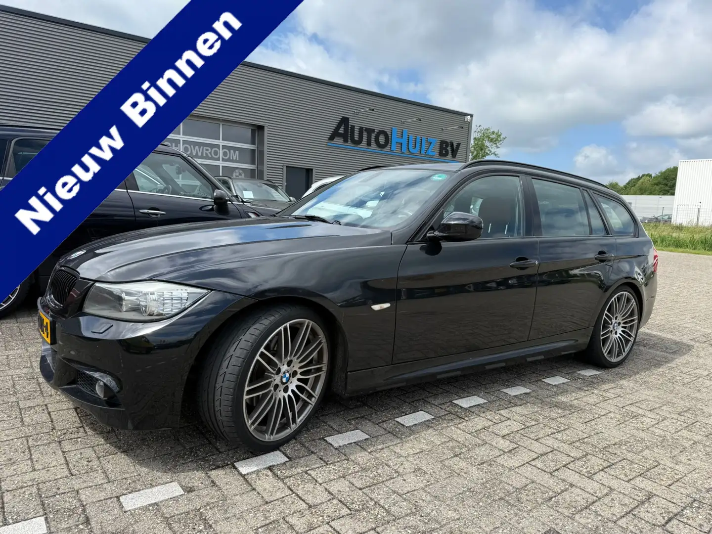 BMW 325 3-serie Touring 325i Automaat Carbon M Sport Editi Nero - 1