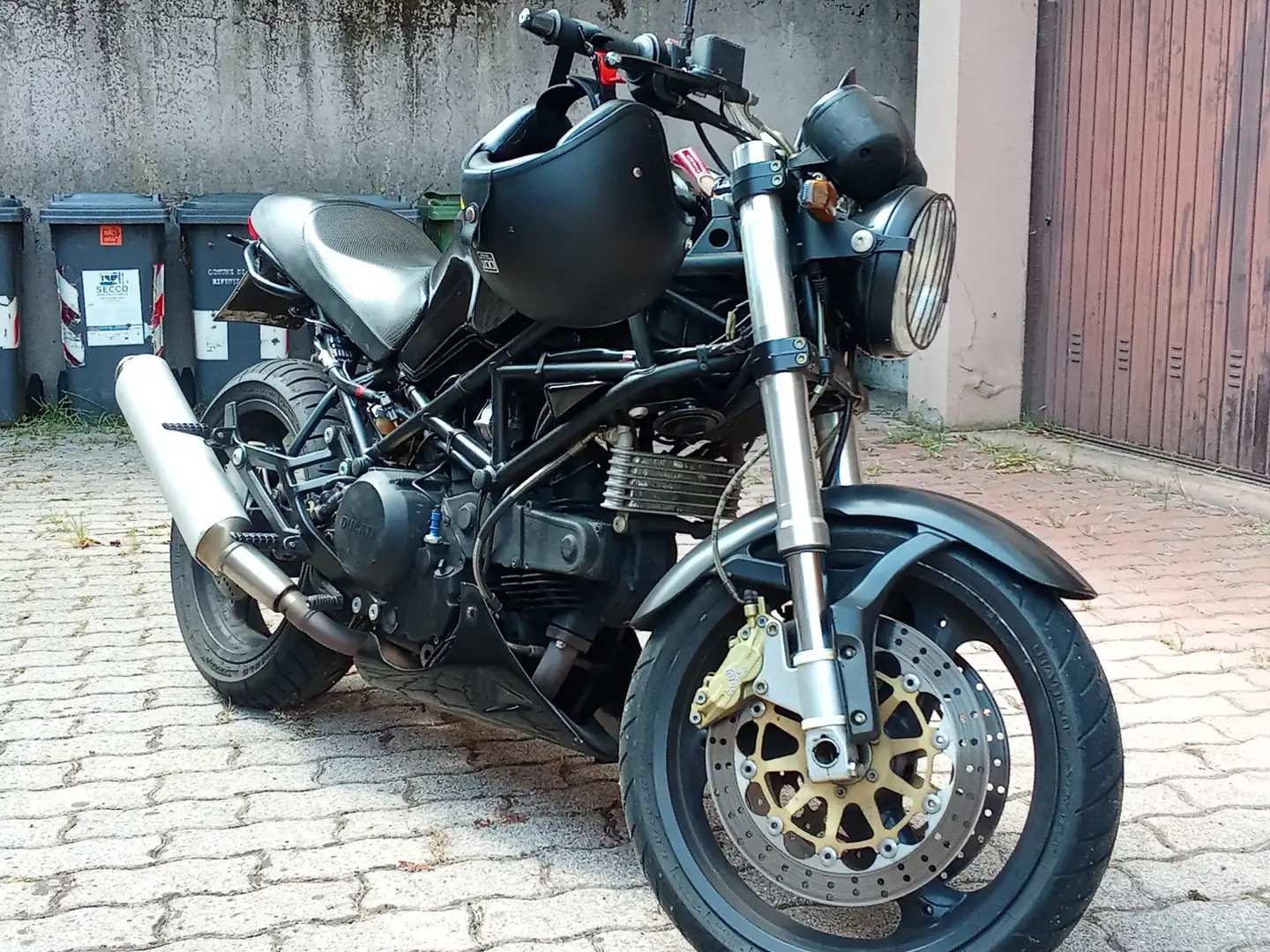 Ducati Monster 750 Total black Nero - 2