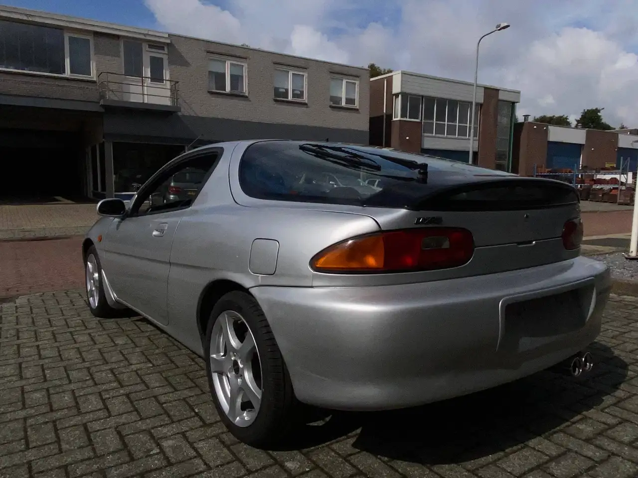 Mazda MX-3 1.6, foto 2