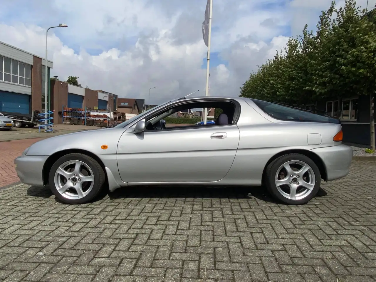 Mazda MX-3 1.6, foto 6