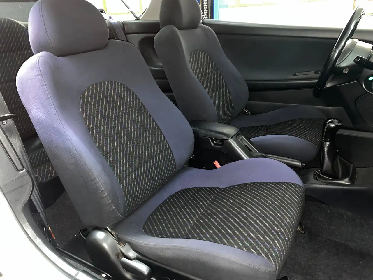 Mazda MX-3 1.6, foto 10