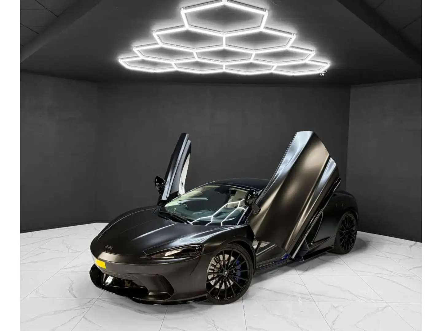 McLaren GT *1 Year McLaren Warranty * LIFT I CARBON I B\u0026 Negru - 1