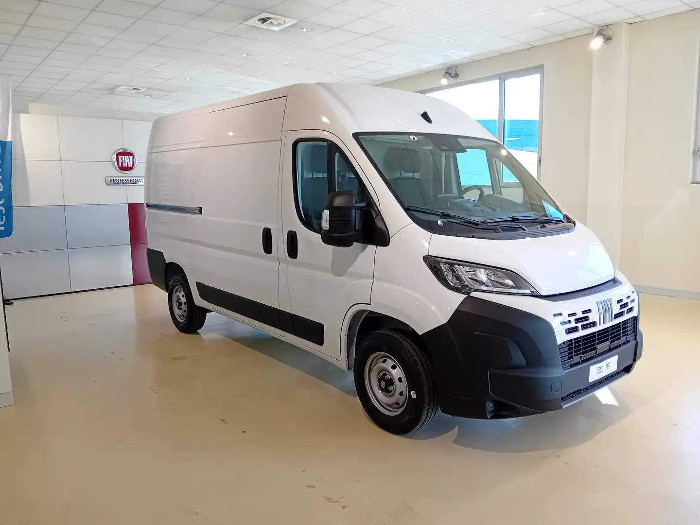 Fiat Ducato furgone 35Q L2 H2 140CV 2.2 Multijet E6E Bianco - 1
