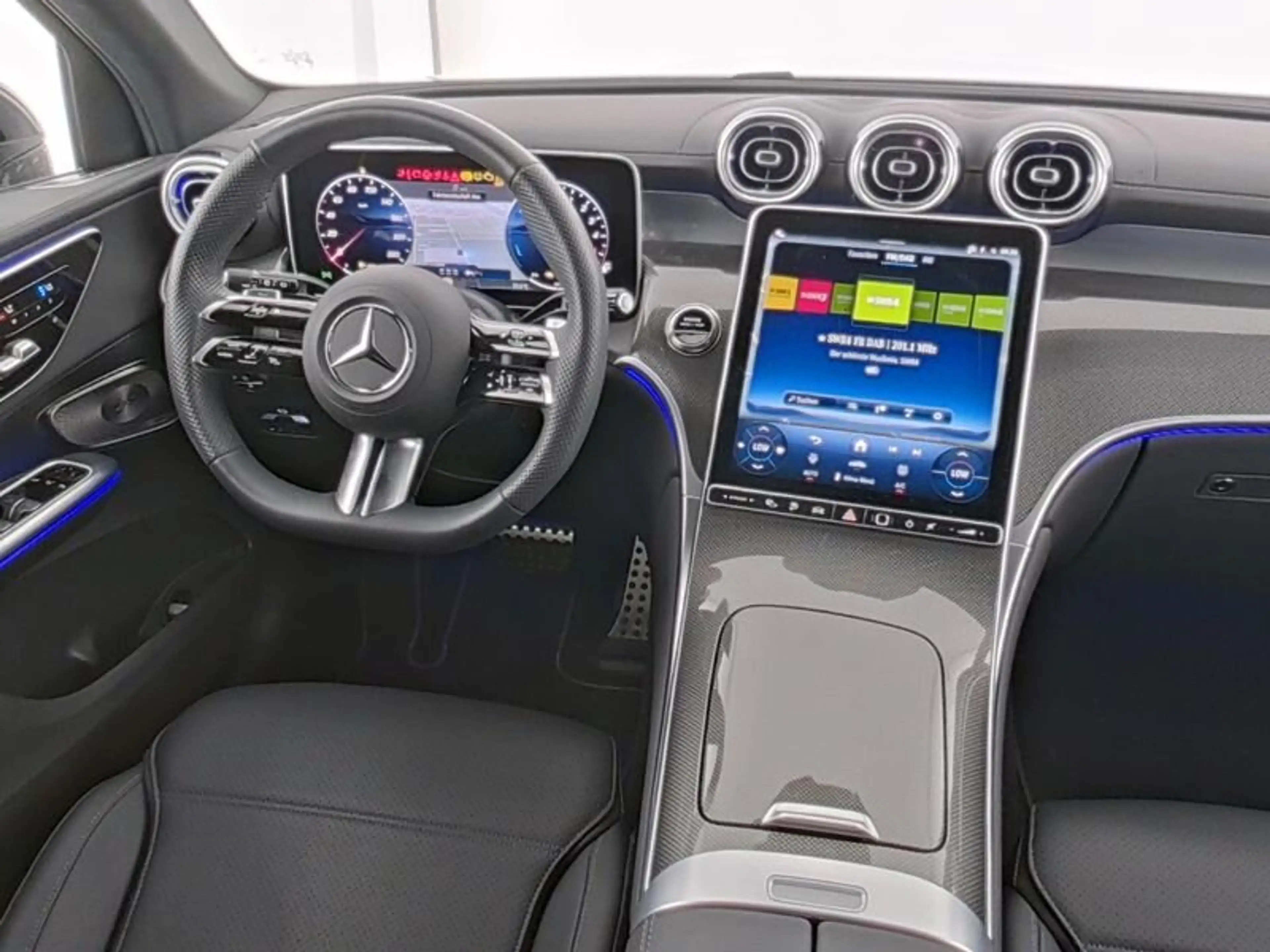 Mercedes-Benz GLC 300 GLC 300 de 4M AMG Line Night Pano Burmester AHK — photo 5