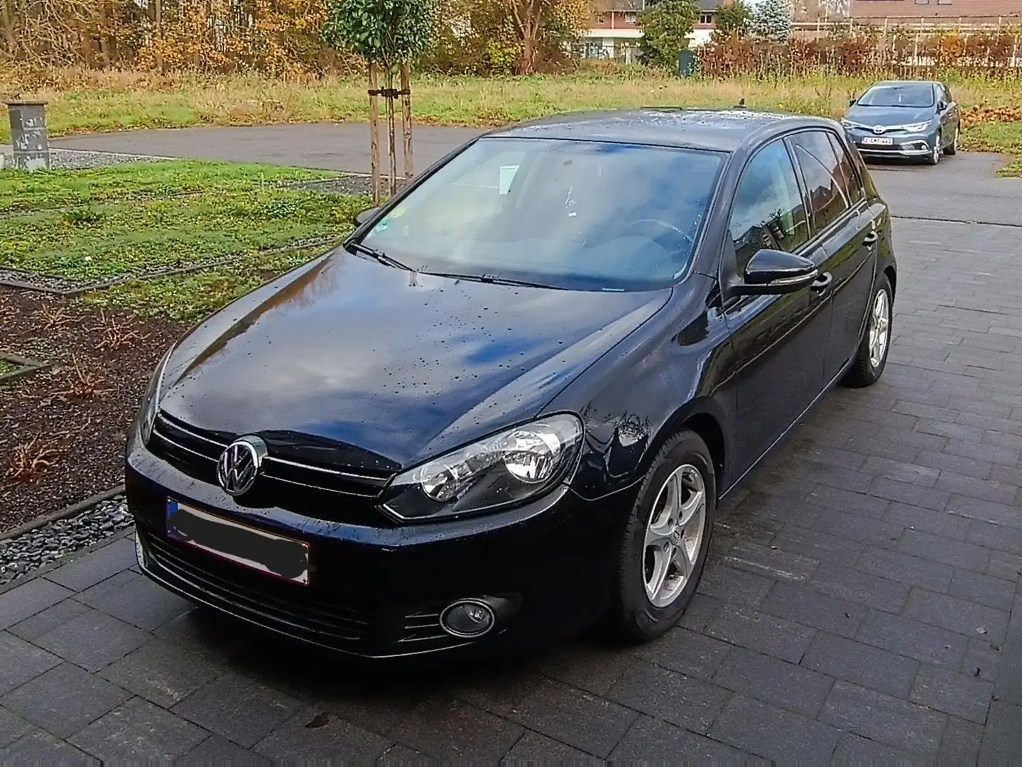 Volkswagen Golf Golf 1.6 TDI DPF BlueMotion Technology MATCH Zwart - 1
