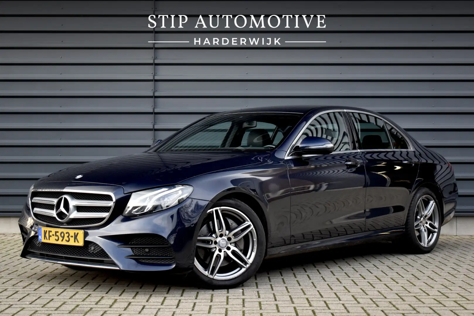 Mercedes-Benz E 220 d AMG Line | Achteruitrijcamera | Sfeerverlichting Azul - 1