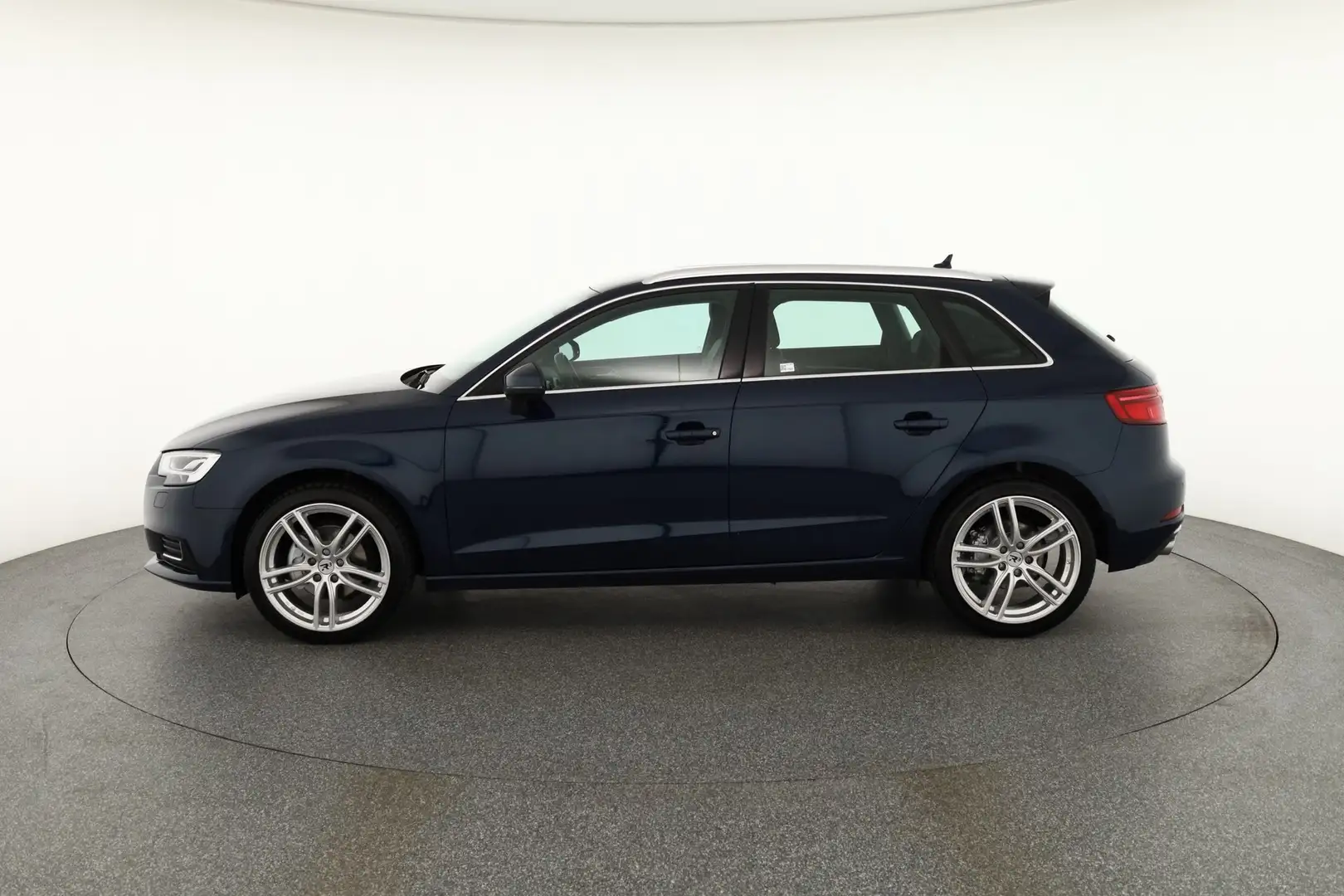Audi A3 SB 2.0 TDI quattro LED Navi Virtual Cockpit Schwarz - 2