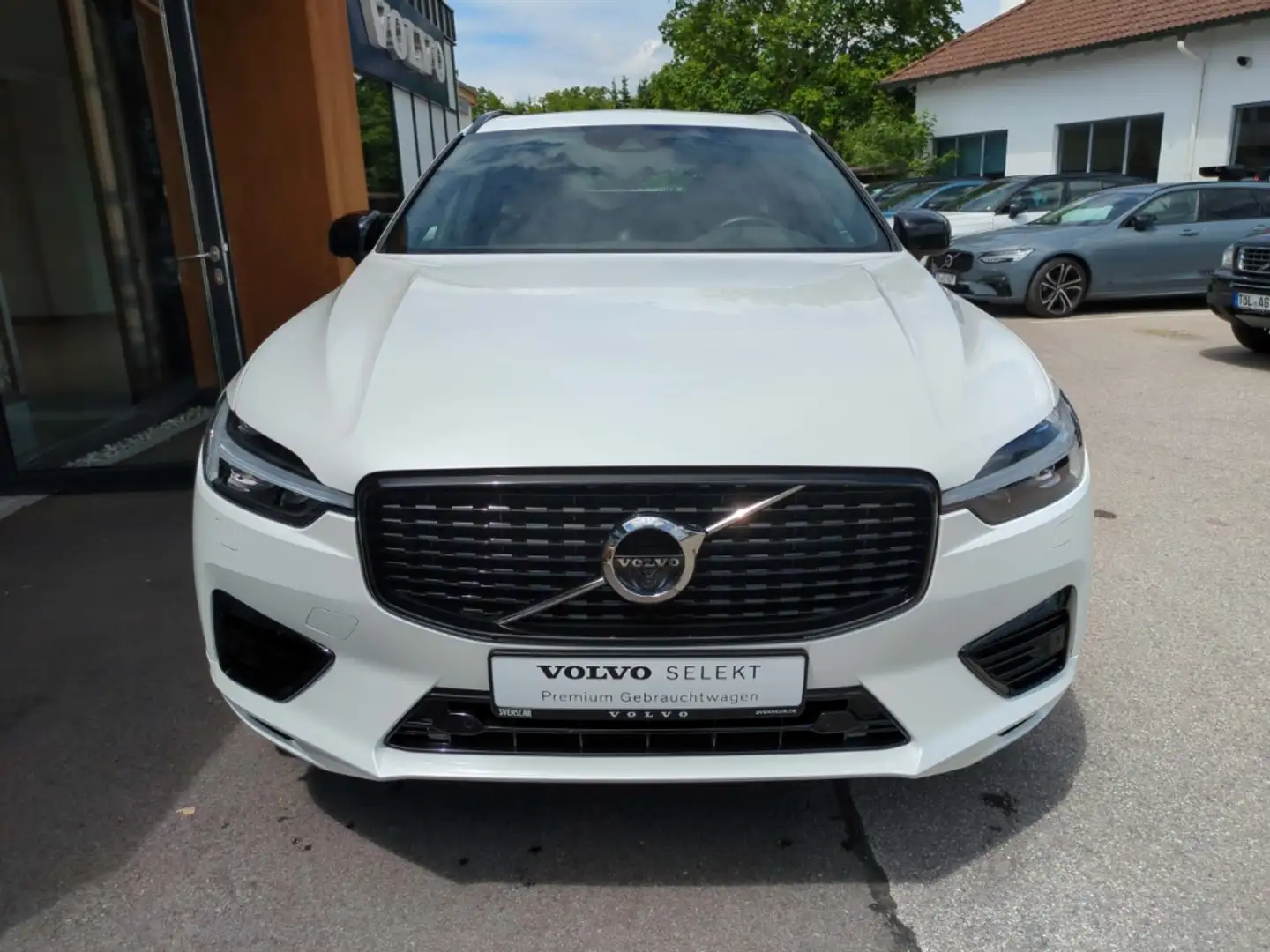 Volvo XC60 R Design Recharge Plug-In Hybrid AWD T8 Twin Engin Weiß - 2