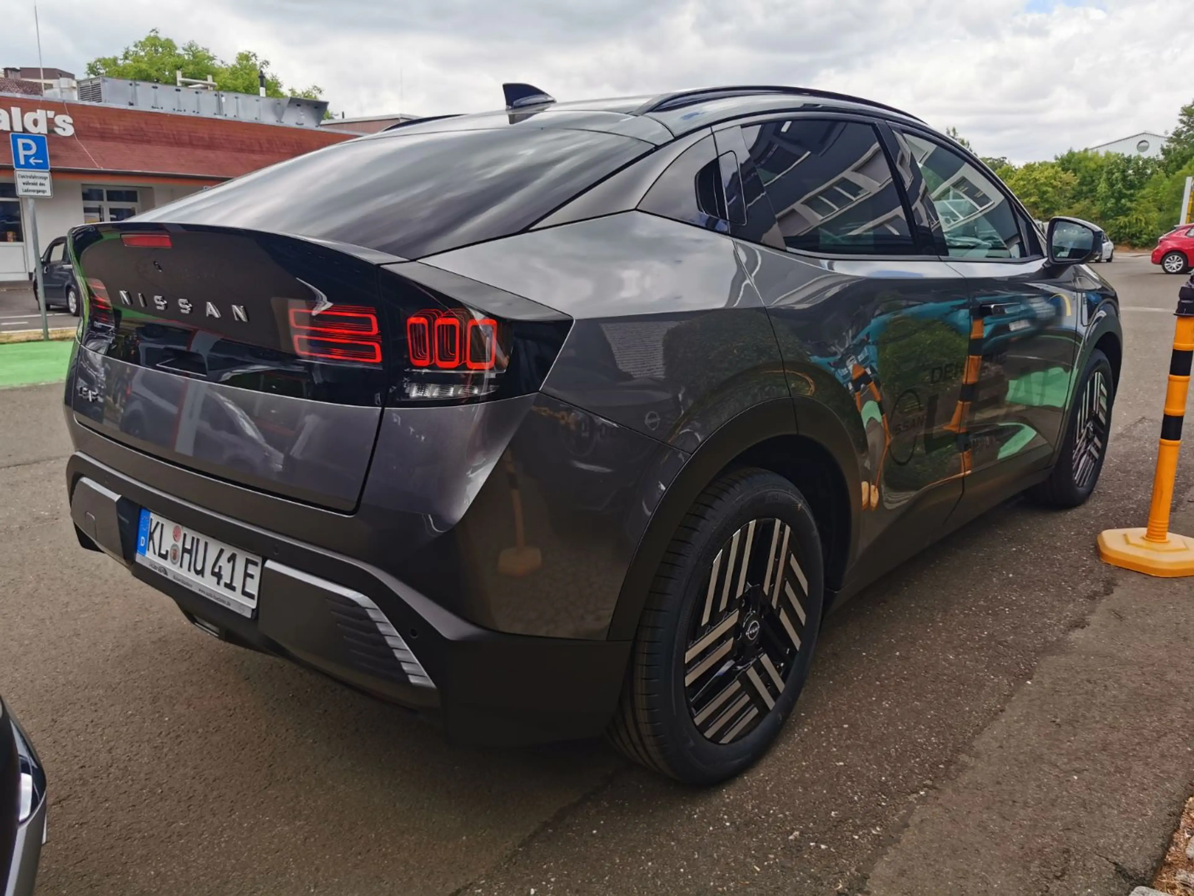 Nissan Leaf Advance Navi|360|HeadUp|Sitz-/Lenkradheizung — photo 3