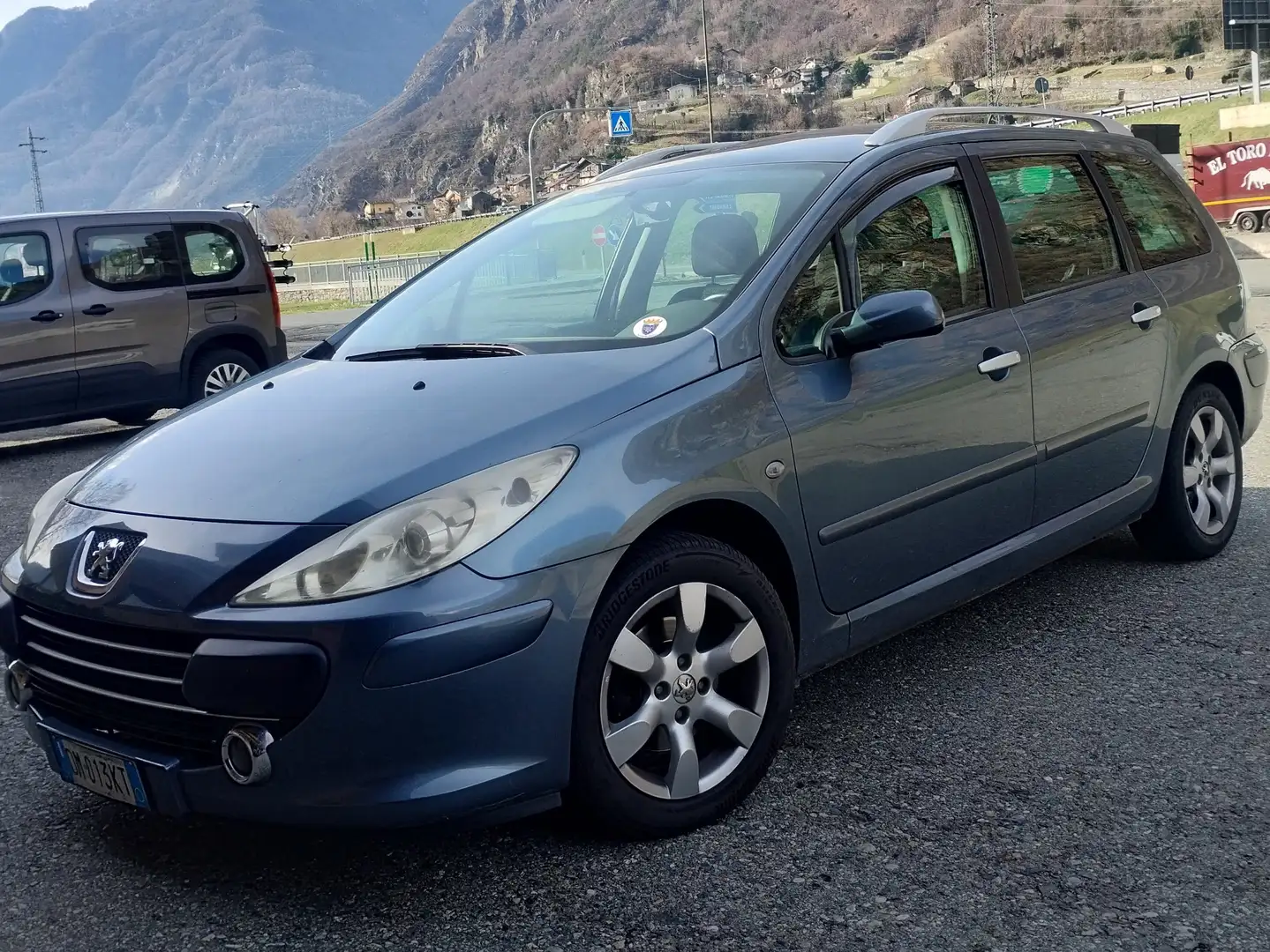 Peugeot 307 307 SW 1.6 hdi 16v D-Sign 110cv fap Blu/Azzurro - 1