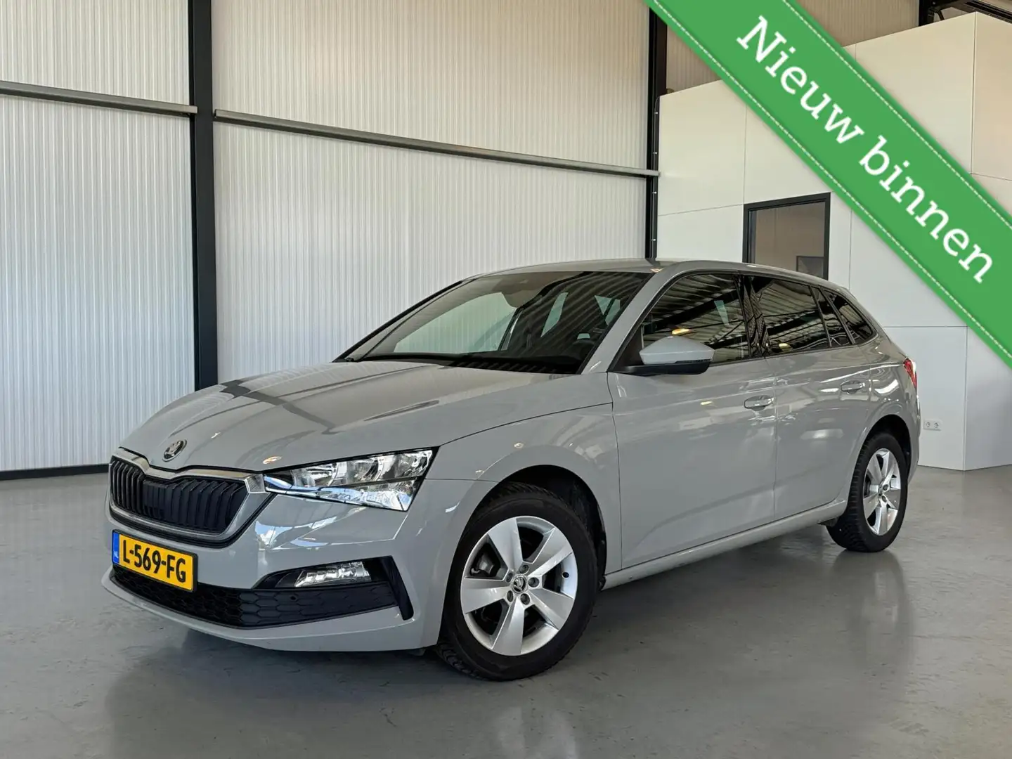 Skoda Scala 1.0 TSI 81kW Sport Business Gris - 1