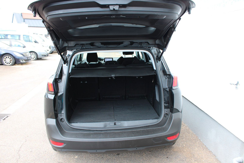 Peugeot 5008 1.5 HDI Active Navi PDC Kamera 7 Sitzer — photo 12
